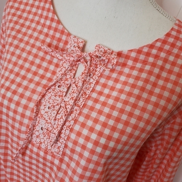 St. John's Bay plaid top - Large - Picture 4 of 7